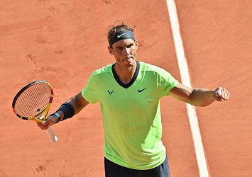 Nadal yarı finalde!