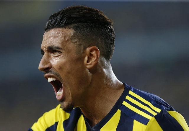 Süper Lig’de kim, ne kadar kazanıyor? İşte maaşlar...