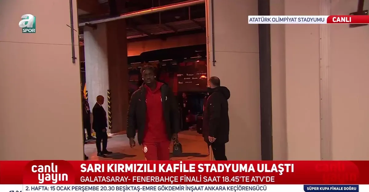 Galatasaray kafilesi Atatürk Olimpiyat Stadı'na geldi