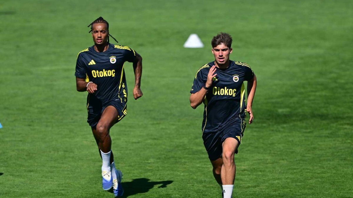 Fenerbahçe'nin yeni transferi Archie Brown, açıklamalarda bulundu Fenerbahçe'nin yeni transferi Archie Brown, açıklamalarda bulundu