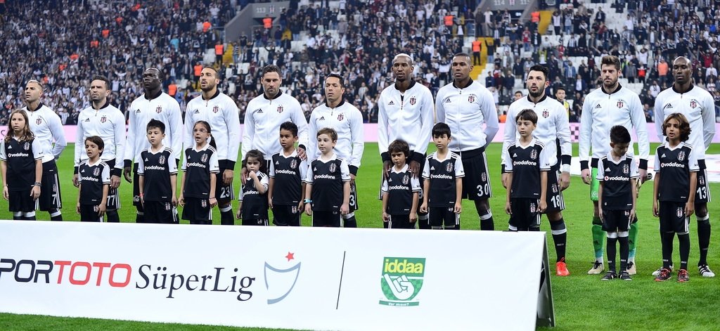 Caner Erkin sezonu kapattı