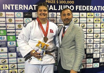 Milli judocu Hilal Öztürk'ten bronz madalya