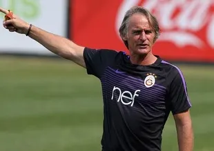 G.Saray'da Riekerink devrimi!