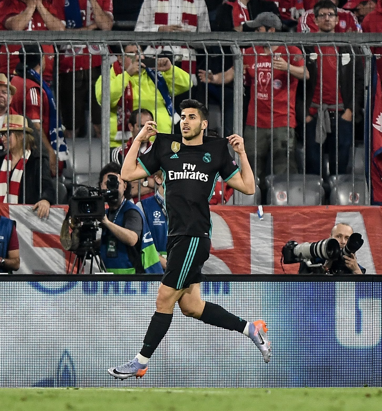 Real Madrid, Bayern Münih deplasmanından mutlu döndü