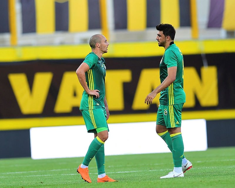 Fenerbahçe’de Ozan Tufan şoku!