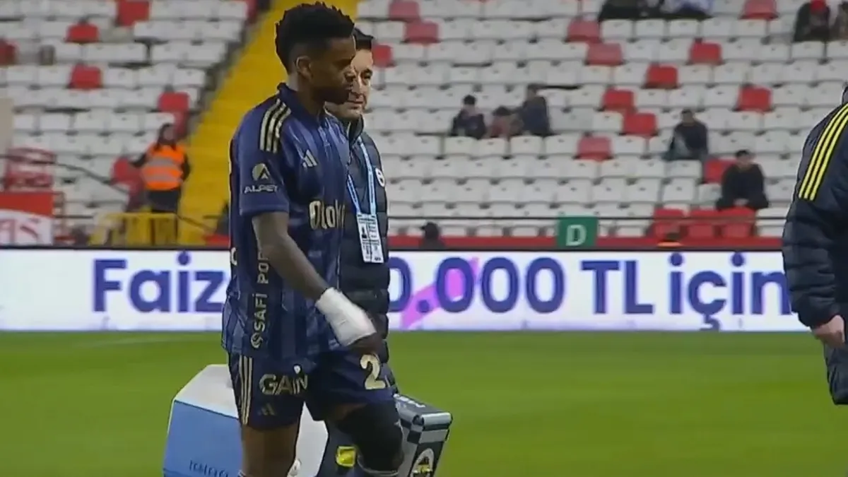 Fenerbahçe'de sakatlık şoku! Semedo maça devam edemedi
