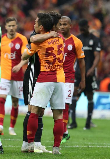 Japon efsanesi büyülendi: Müthiş atmosfer!