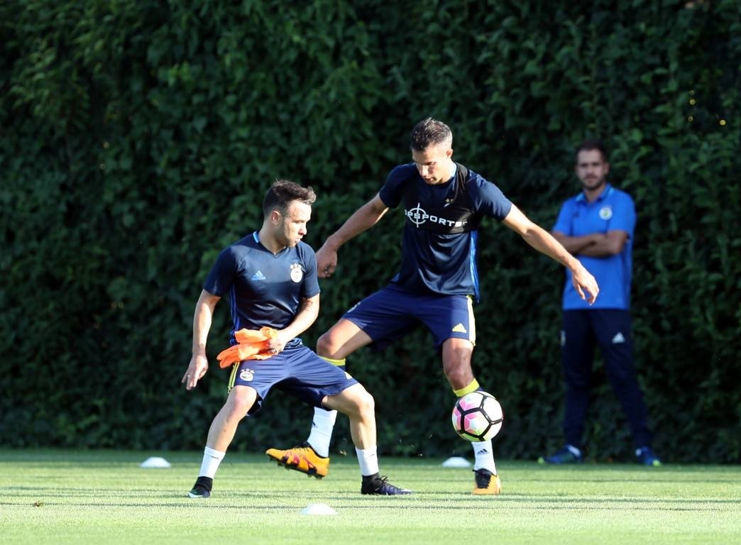 İlk kurban Robin van Persie