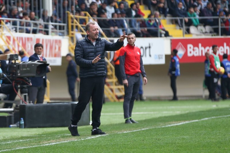 Alanyaspor - Erzurumspor maçından kareler