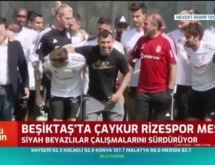 Medel takım arkadaşlarıyla vedalaştı