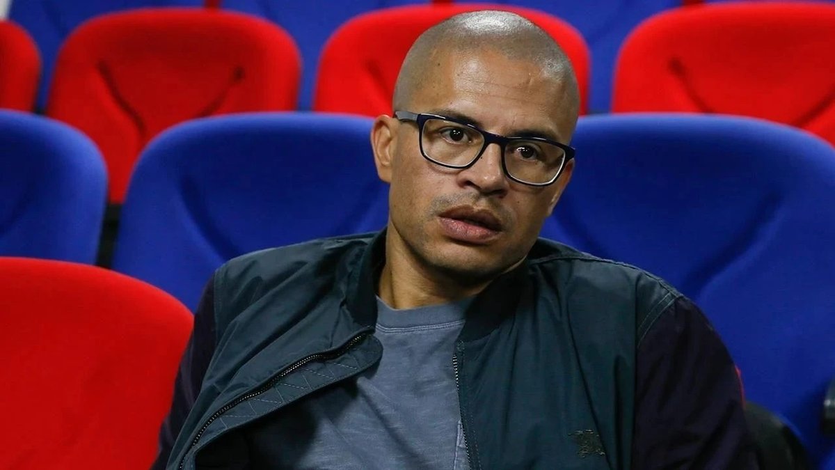 Fenerbahçe'de Alex de Souza sürprizi! Geri mi dönüyor? Fenerbahçe'de Alex de Souza sürprizi! Geri mi dönüyor?