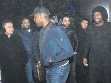 Galatasaray’ın yıldızları kadınlarla alemde...