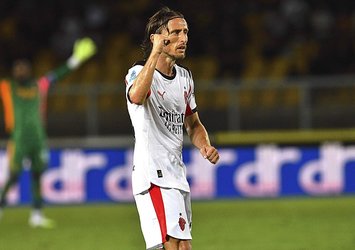 Milan 3 puanı 2 golle aldı!