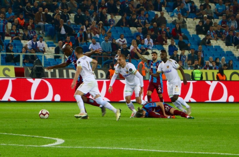 Trabzonspor - Kayserispor maçından kareler