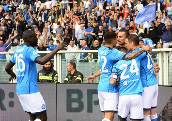 Napoli zirve takibini sürdürdü!