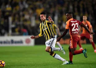 Galatasaray - Fenerbahçe derbisi ertelenir mi?