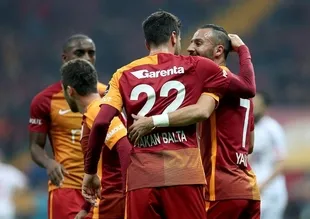 Galatasaray'da kara bulutlar dağıldı