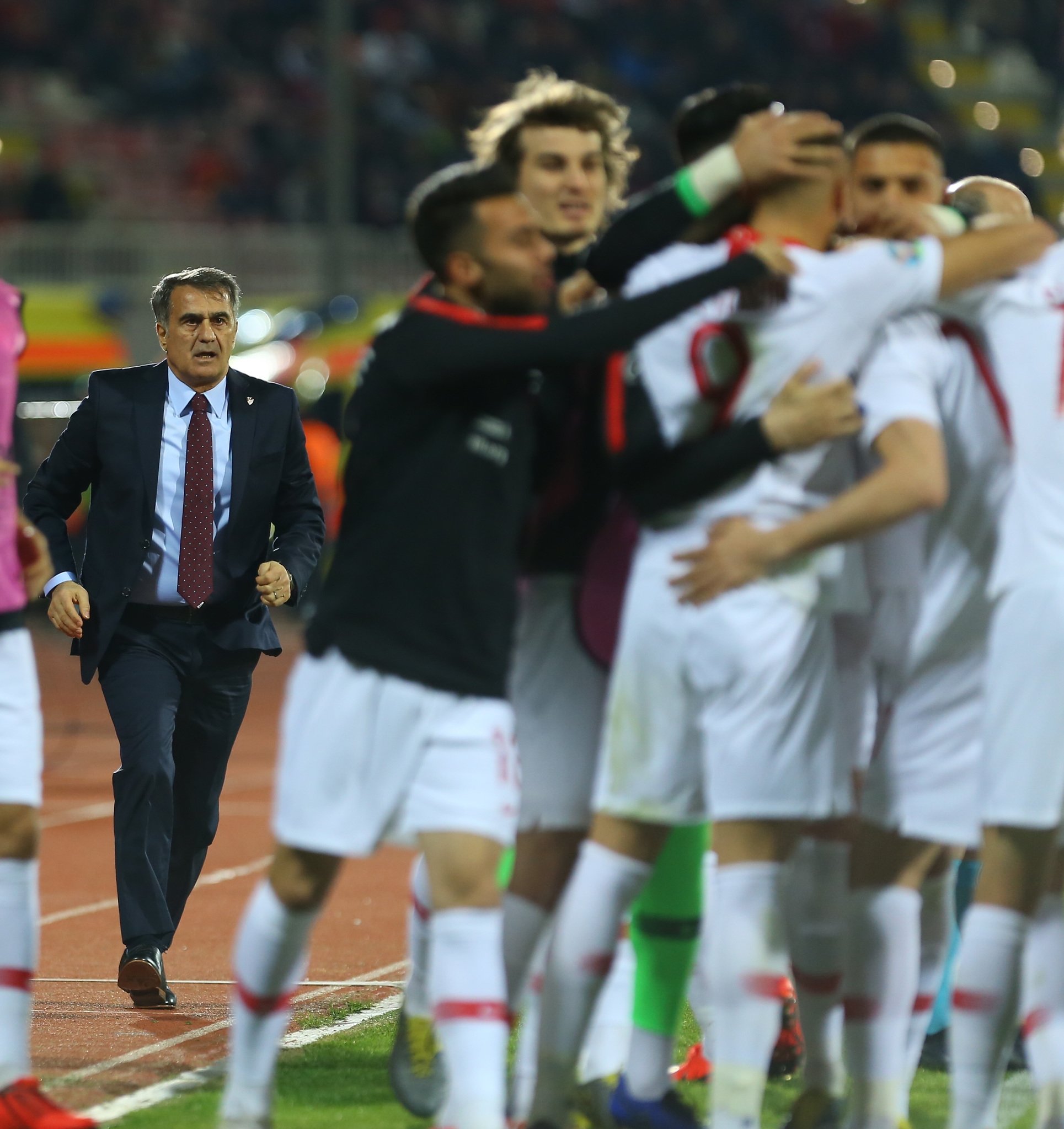 Usta yazarlar Arnavutluk - Türkiye maçını değerlendirdi!