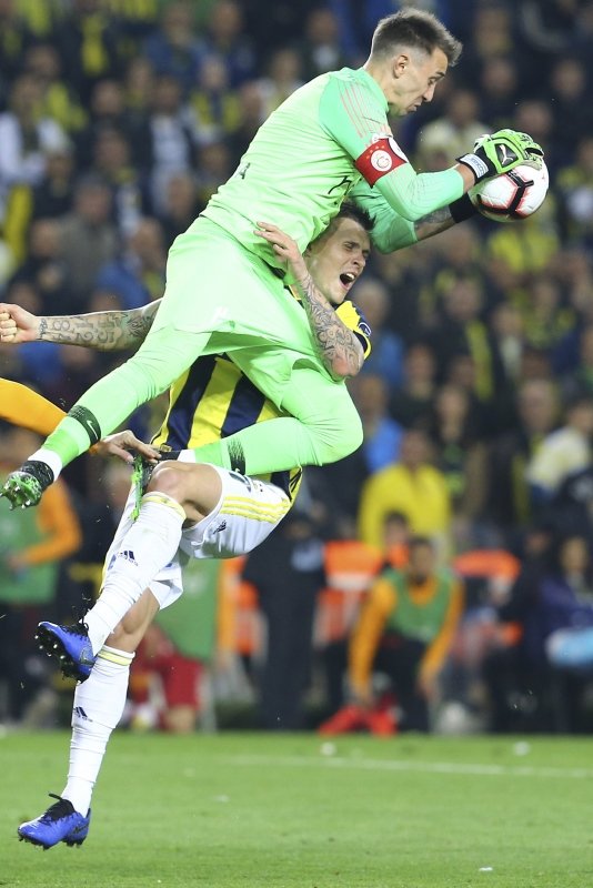 Fenerbahçe’de Skrtel’in yardımına Galatasaray’ın doktorları koştu