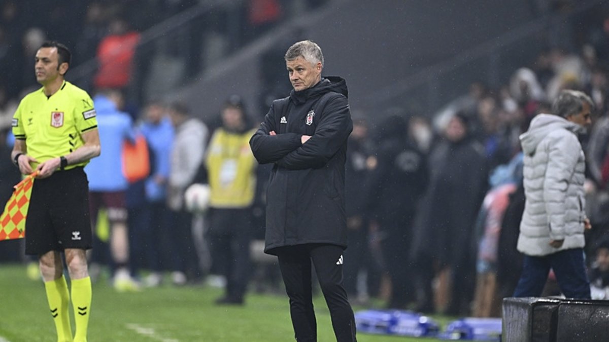 Ole Gunnar Solskjaer'den galibiyet yorumu! Adım adım gideceğiz Ole Gunnar Solskjaer'den galibiyet yorumu! Adım adım gideceğiz