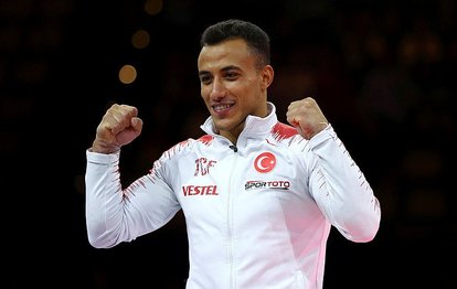 Adem Asil’den gümüş madalya!