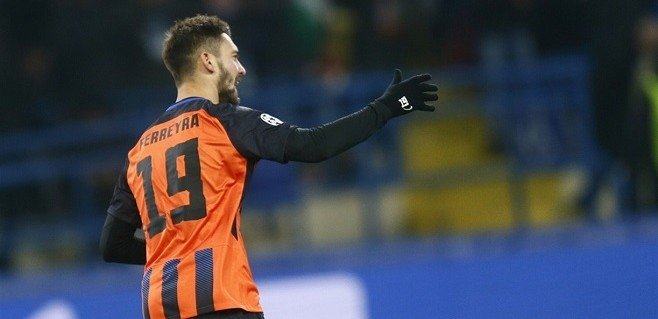 Beşiktaş ve Galatasaray’a dev transfer çalımı!