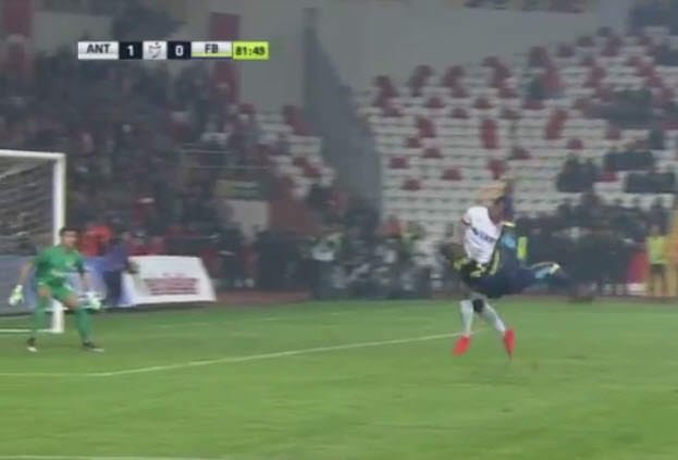 Sow’un röveşata golü iptal edildi