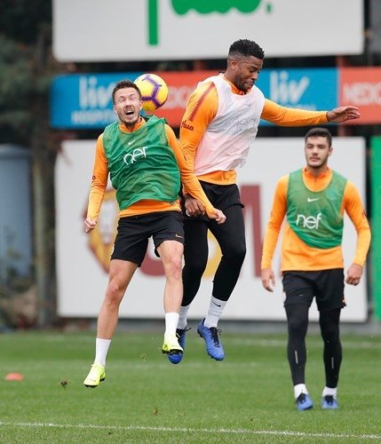 Galatasaray’da Nagatomo sürprizi