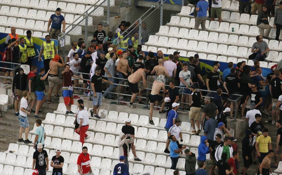 EURO 2016’ya leke düşüren holiganlar!