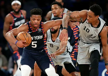 Knicks 18 maç sonra evinde kazandı