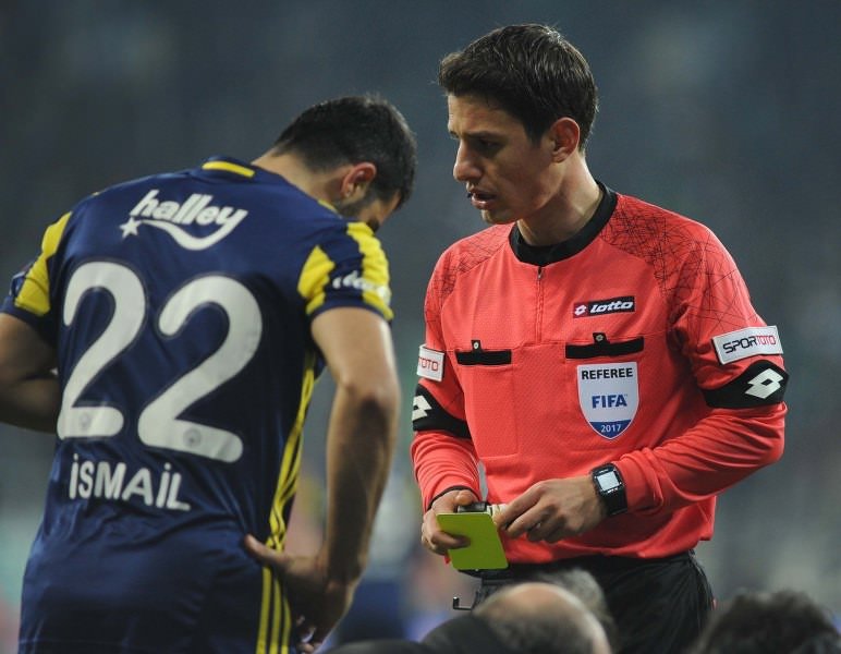 Ne yapıyor bu adam!