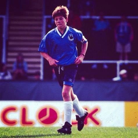 Yıldız futbolcuların gençlik halleri