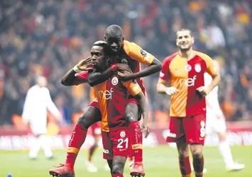 Galatasaray'da Onyekuru şov