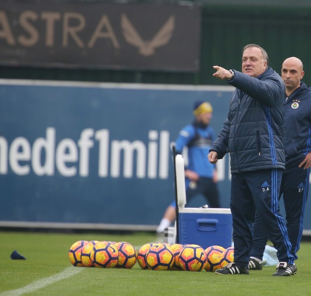 Dick Advocaat’ın istediği isimler belli oldu