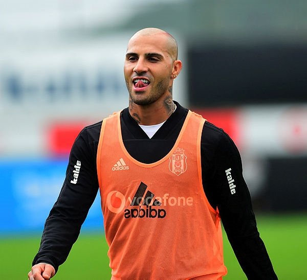 Quaresma’ya Çin kancası
