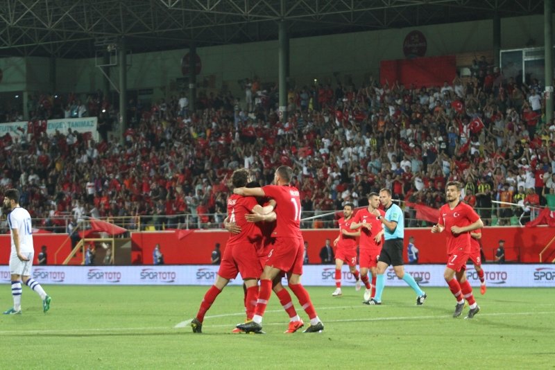 Türkiye - Özbekistan maçından kareler...