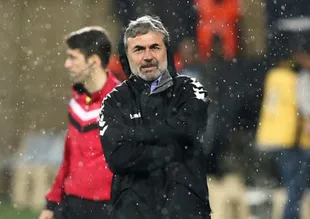 "Fenerbahçe, Aykut Kocaman'ı sezon sonu açıklayacak"