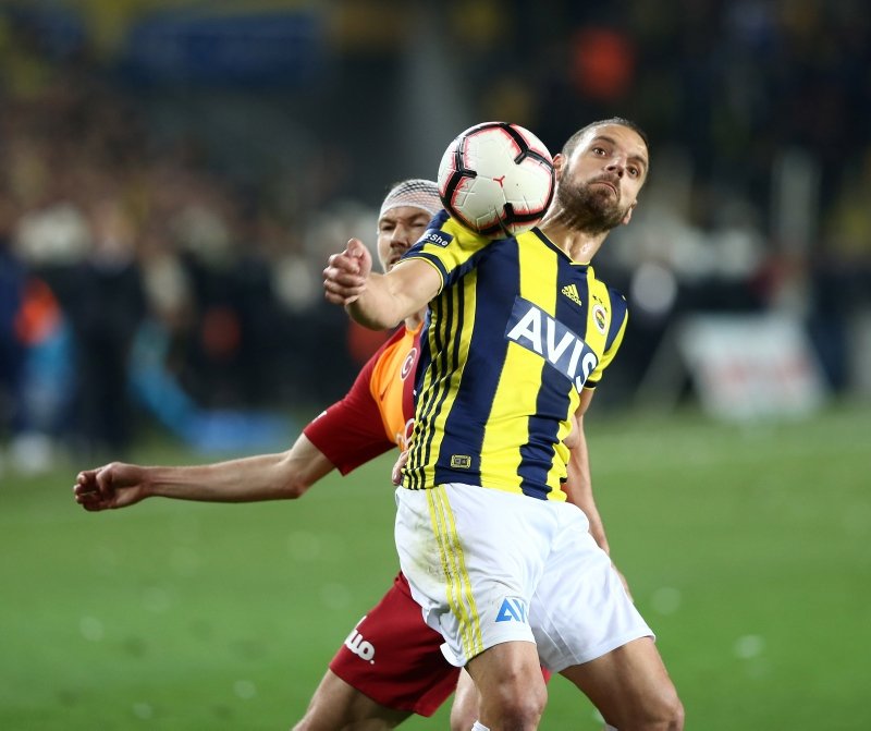 Fenerbahçe’de bir ayrılık bir transfer!