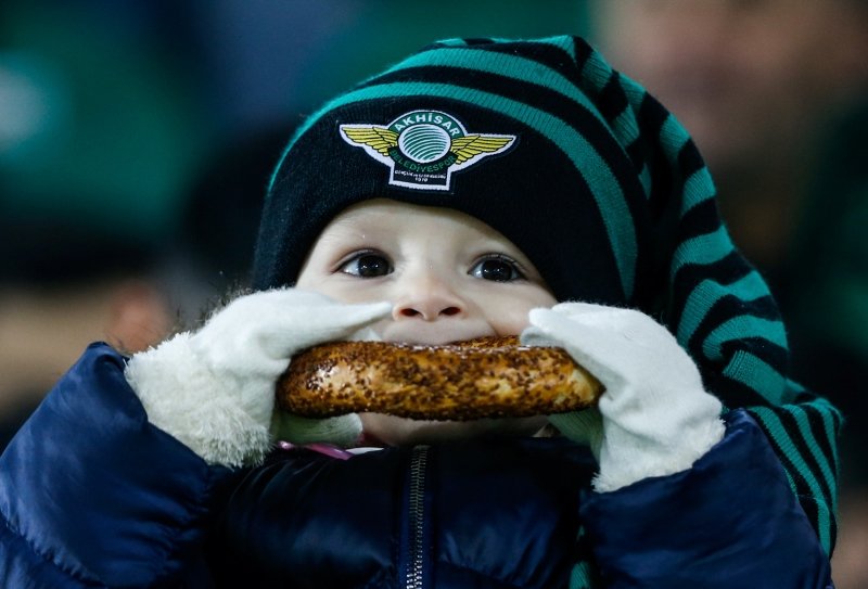 Fenerbahçe taraftarından Comolli isyanı! İşte tepkiler...