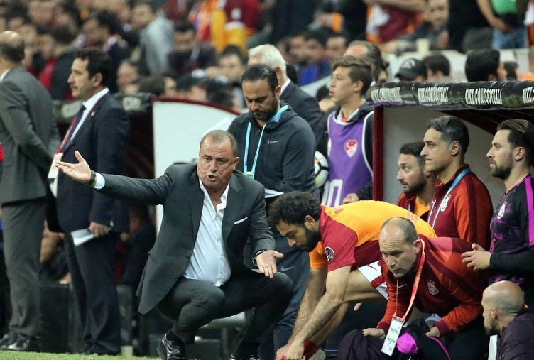 Galatasaray’da sürpriz veda...