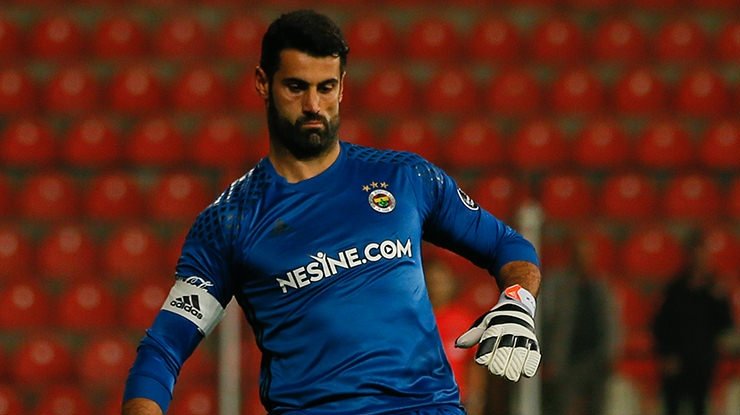 Derbiye saatler kala Volkan Demirel...