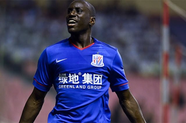 Demba Ba bombası patlıyor