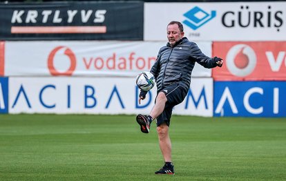 Son dakika spor haberi: Beşiktaş’ta Sergen Yalçın’dan transfer talebi! Sezon başlamadan...