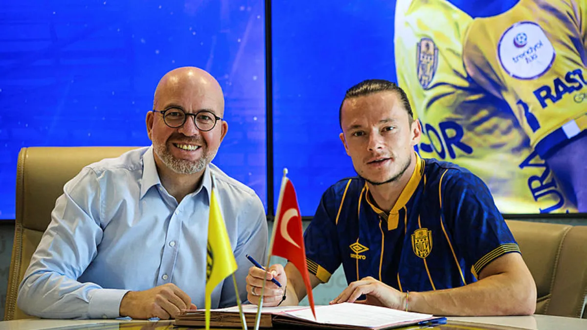 MKE Ankaragücü, Nico Schulz'u transfer etti!