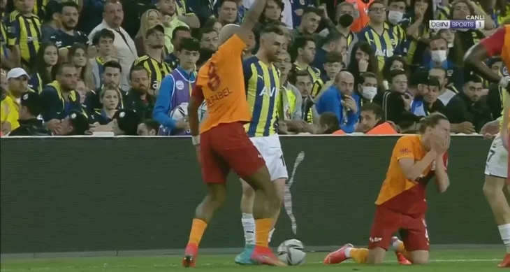 Fenerbahçe'nin golü öncesi Galatasaray'dan faul itirazı! - 3