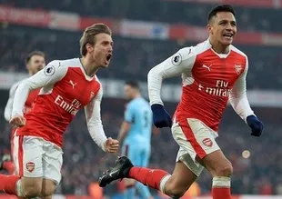 Arsenal 90+7'de güldü