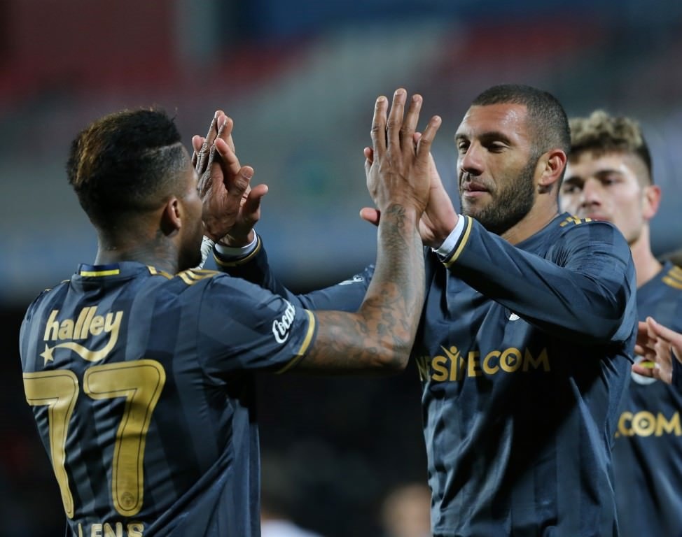 Lens Fenerbahçe için babasını devreye soktu