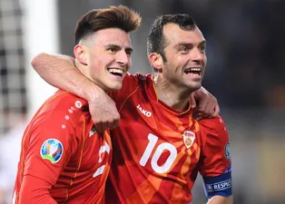 Eljif Elmas transferinde şok engel!