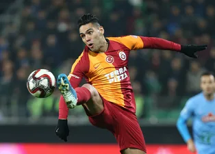 Fatih Terim'den Falcao talimatı!