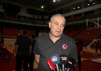 Memnun: "Önümüzdeki 10-15 yılın takımını kuruyoruz"